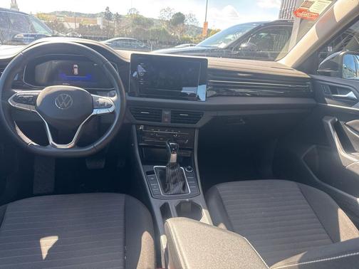 2025 Volkswagen Jetta 1.5T S