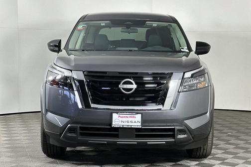2025 Nissan Pathfinder S FWD