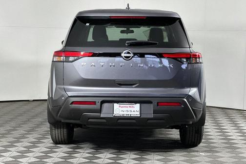 2025 Nissan Pathfinder S FWD