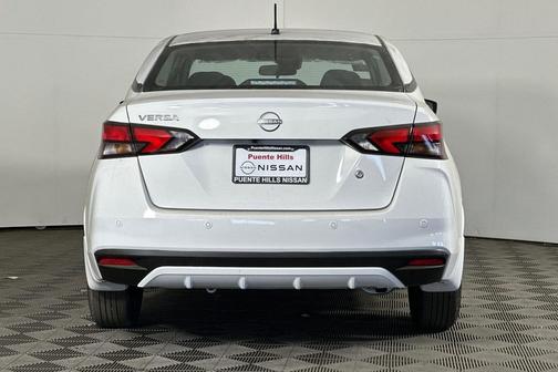 2025 Nissan Versa 1.6 S
