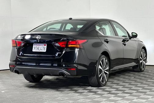 2020 Nissan Altima SR Intelligent AWD