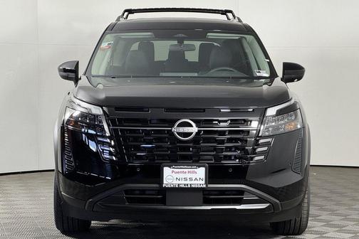 Super Black 2026 Nissan Pathfinder SV