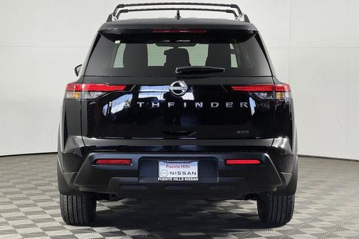 Super Black 2026 Nissan Pathfinder SV