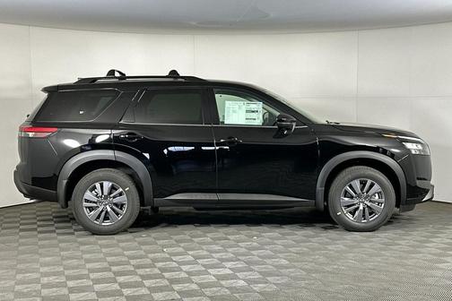 2025 Nissan Pathfinder SV FWD