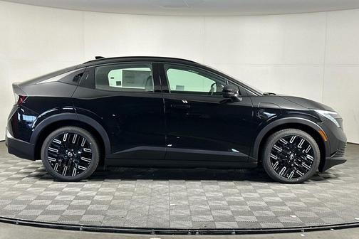 2026 Nissan Leaf PLATINUM+