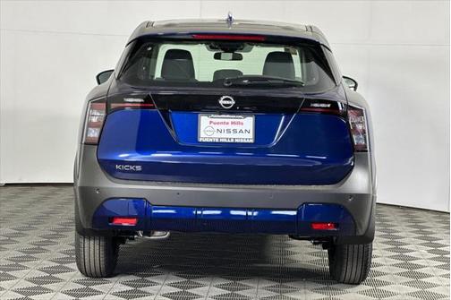2025 Nissan Kicks S