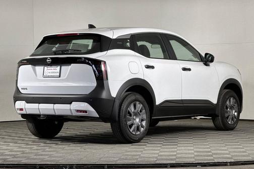 Fresh Powder 2026 Nissan Kicks S