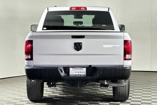 2024 RAM 1500 Classic Warlock Crew Cab 4x2 5'7' Box