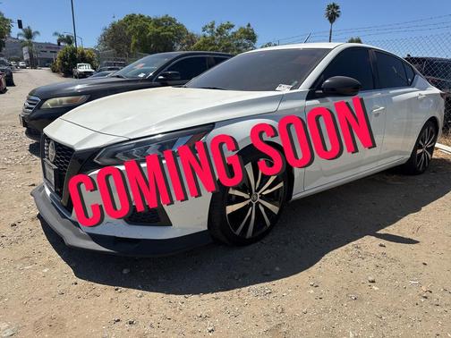2022 Nissan Altima SR FWD