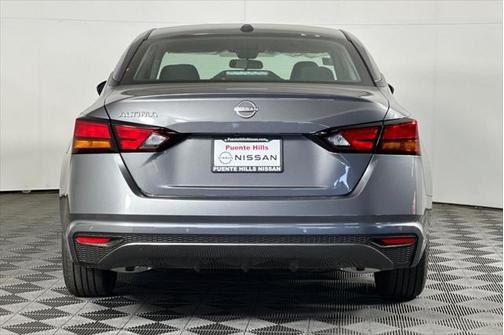 2025 Nissan Altima S FWD