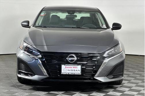 2025 Nissan Altima S FWD