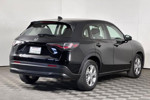 Black 2025 Honda HR-V LX