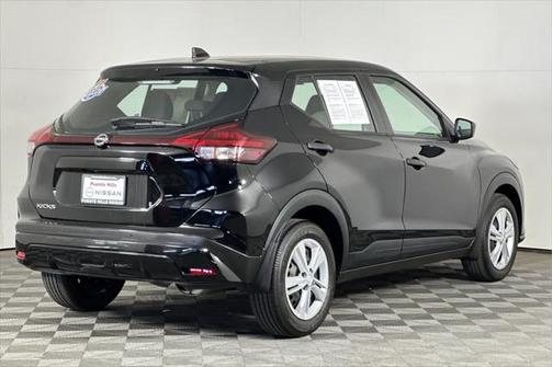 2024 Nissan Kicks S