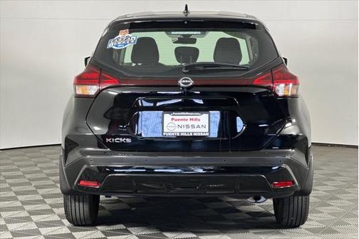 2024 Nissan Kicks S