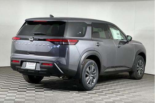 2025 Nissan Pathfinder S FWD