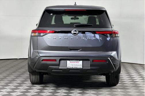 2025 Nissan Pathfinder S FWD