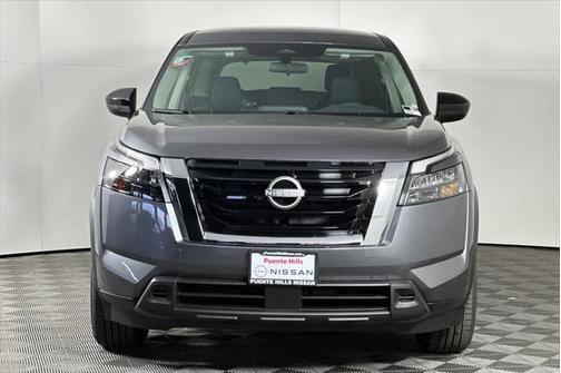 2025 Nissan Pathfinder S FWD