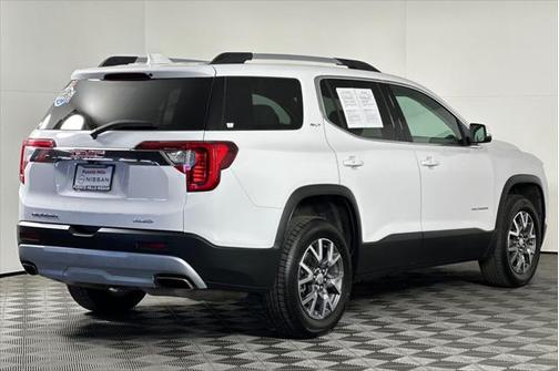 2023 GMC Acadia AWD SLT