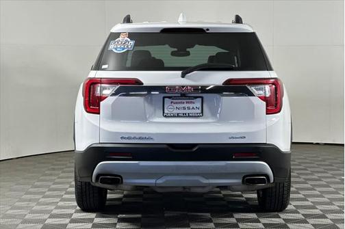 2023 GMC Acadia AWD SLT
