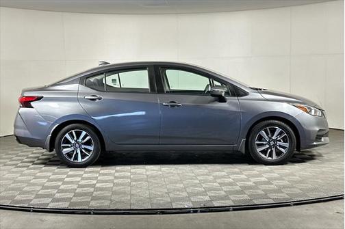 2021 Nissan Versa 1.6 SV