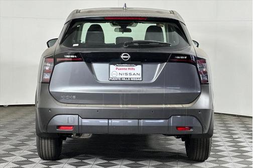 2025 Nissan Kicks S