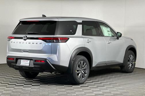 2025 Nissan Pathfinder S FWD