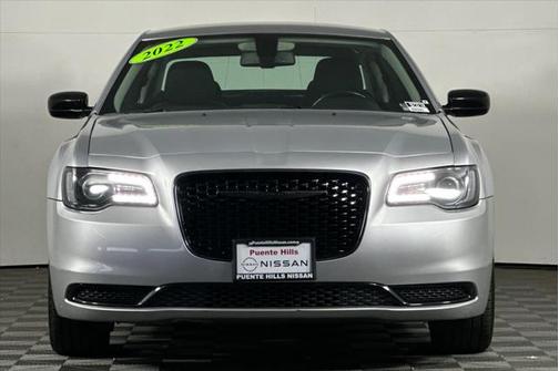 2022 Chrysler 300 Touring