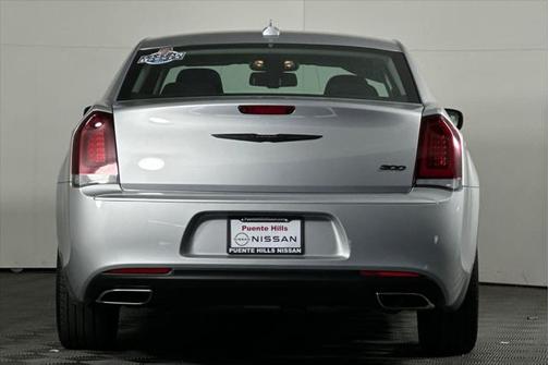2022 Chrysler 300 Touring