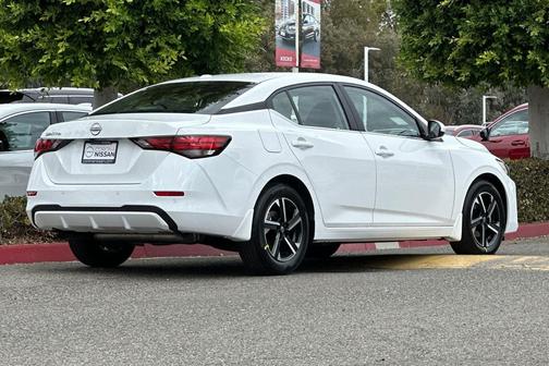 2025 Nissan Sentra SV
