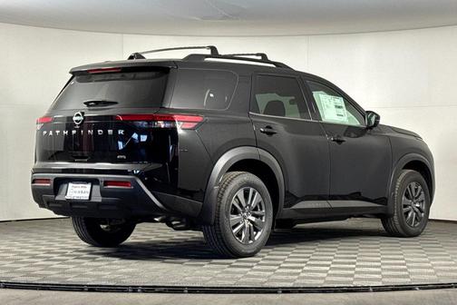 2025 Nissan Pathfinder SV 4WD