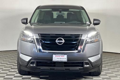 2022 Nissan Pathfinder S 2WD