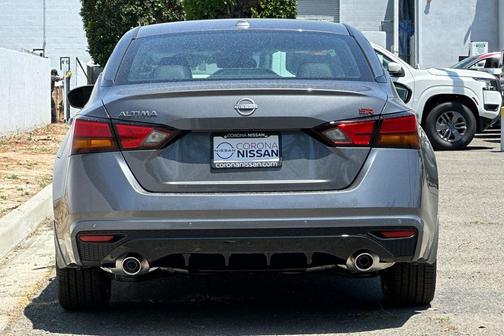 2025 Nissan Altima SR FWD