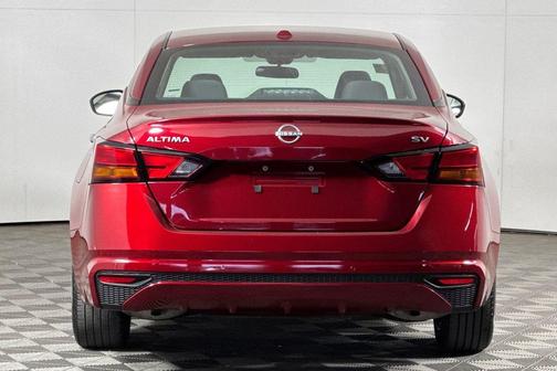 Scarlet Ember 2024 Nissan Altima 2.5 SV