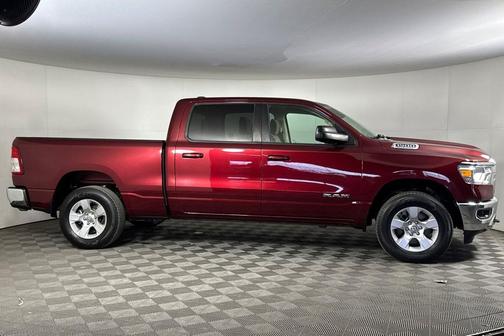 Delmonico Red Pearlcoat 2021 RAM 1500 Big Horn/Lone Star