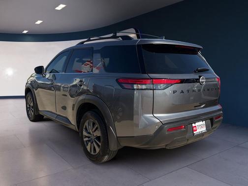 2024 Nissan Pathfinder SV FWD