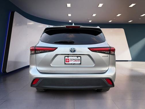 2020 Toyota Highlander Hybrid XLE
