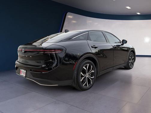 2024 Toyota Crown XLE