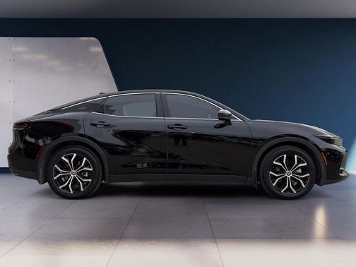 2024 Toyota Crown XLE