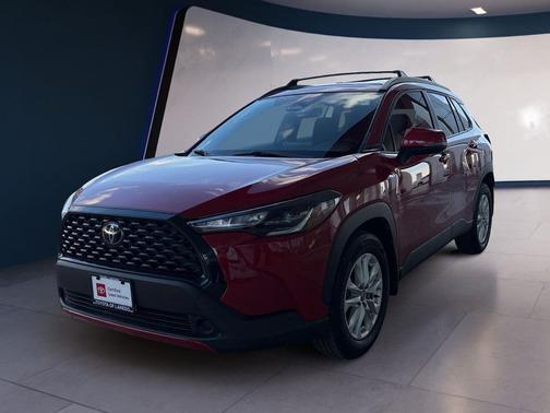 2024 Toyota Corolla Cross LE