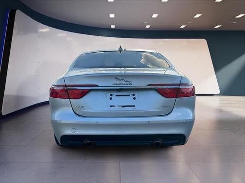 2020 Jaguar XF 25t Prestige RWD Automatic
