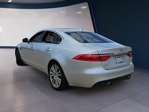 2020 Jaguar XF 25t Prestige RWD Automatic