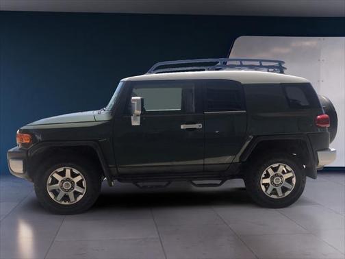 2014 Toyota FJ Cruiser Base