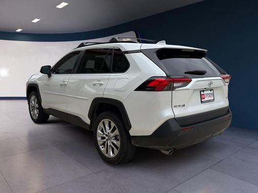 Wind Chill Pearl 2024 Toyota RAV4 XLE Premium