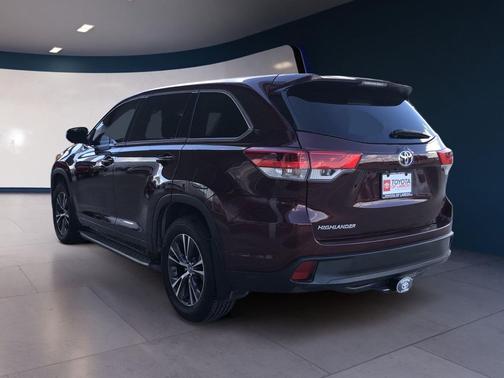 2018 Toyota Highlander LE I4