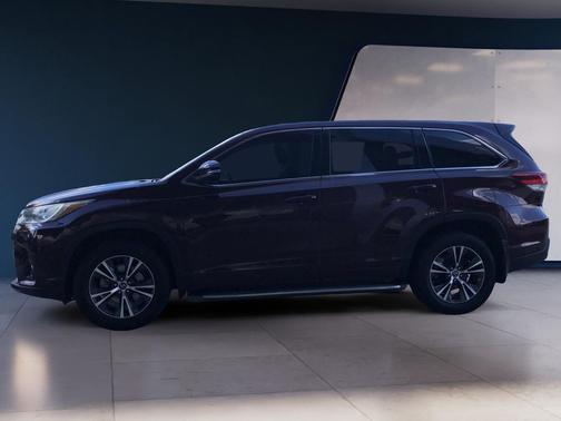 2018 Toyota Highlander LE I4