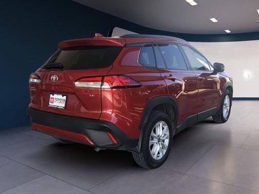 2022 Toyota Corolla Cross LE