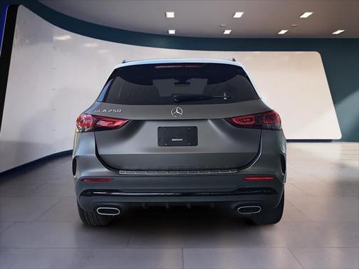 2021 Mercedes-Benz GLA 250 Base 4MATIC