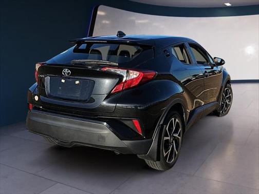 2021 Toyota C-HR XLE