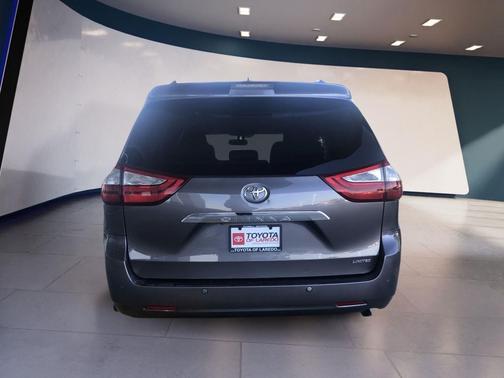 2016 Toyota Sienna Limited