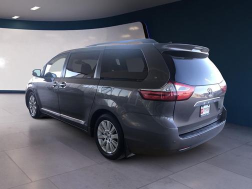 2016 Toyota Sienna Limited